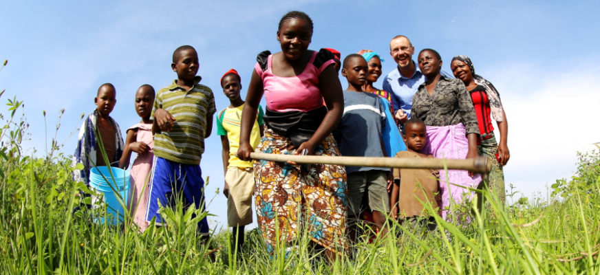 Z cyklu: Świat w obiektywie – TANZANIA 2015 – złoto, ochra i życie przez duże „Ż”