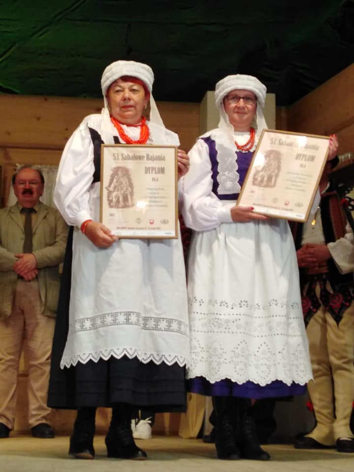 wyróżnione (od prawej) Małgorzata Olszewska i Wanda Kusterka