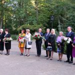 Uroczyste złożenie kwiatów pod pomnikiem Fryderyka Chopina